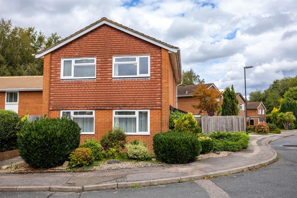 Property photo 1 of 38 Shillan-10.Jpg