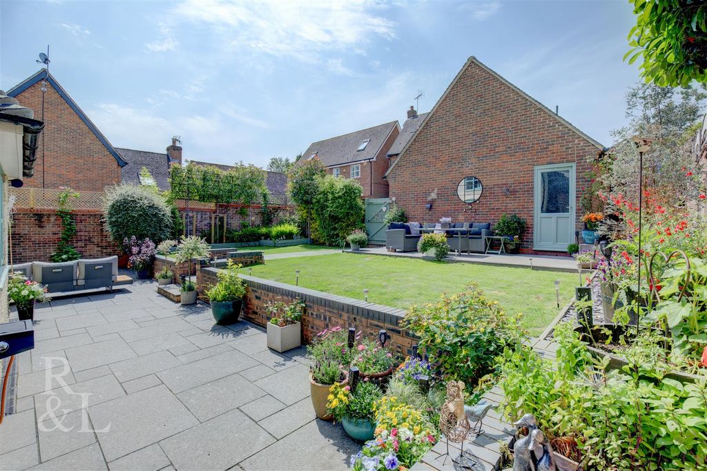 Property photo 2 of 40 Stacks (43).Jpg