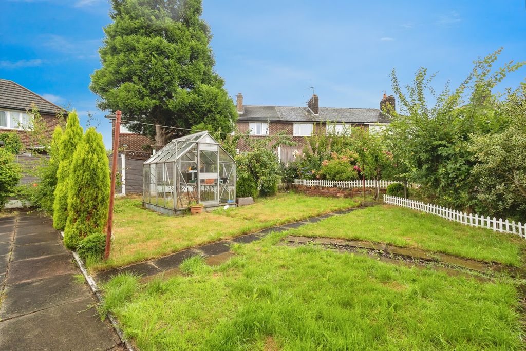 Property photo 2 of 17 Photo