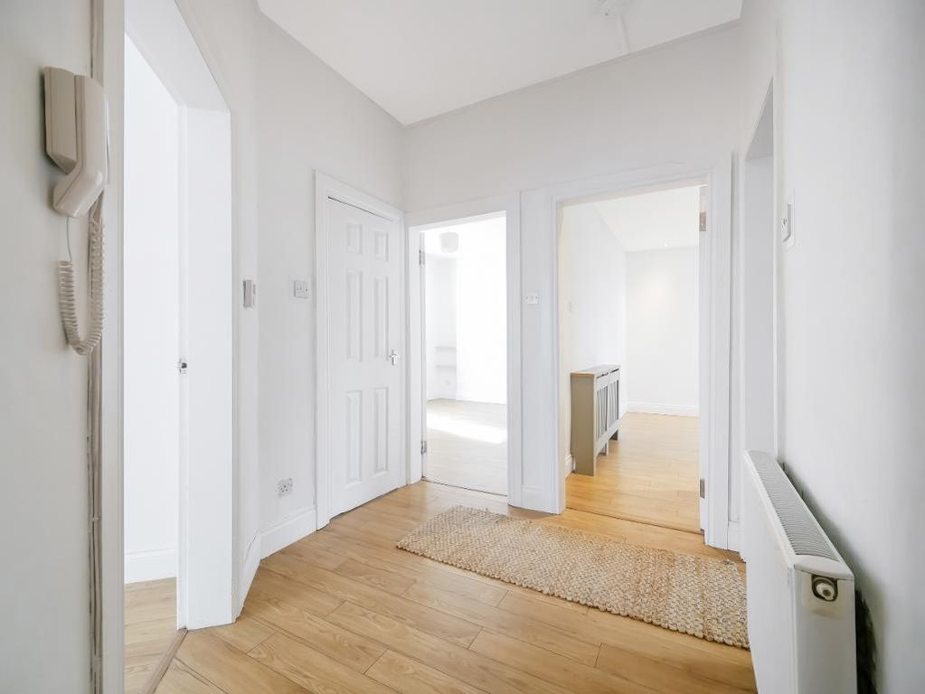 Property photo 3 of 20 Hallway
