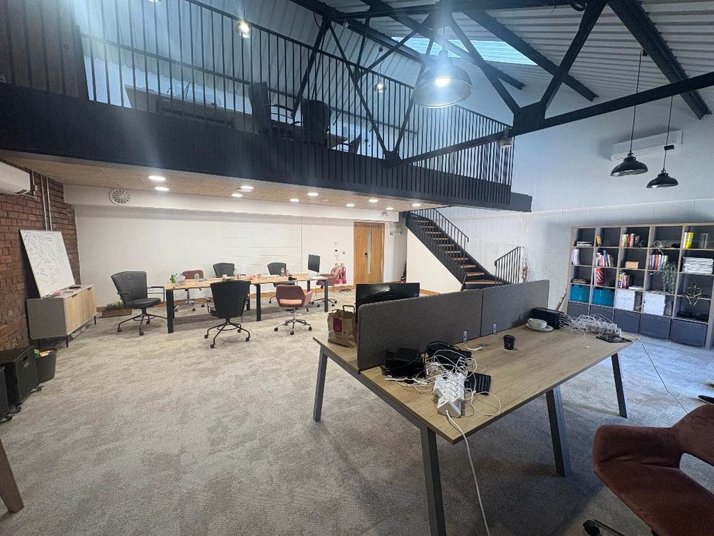 Property photo 3 of 6 Photo 2