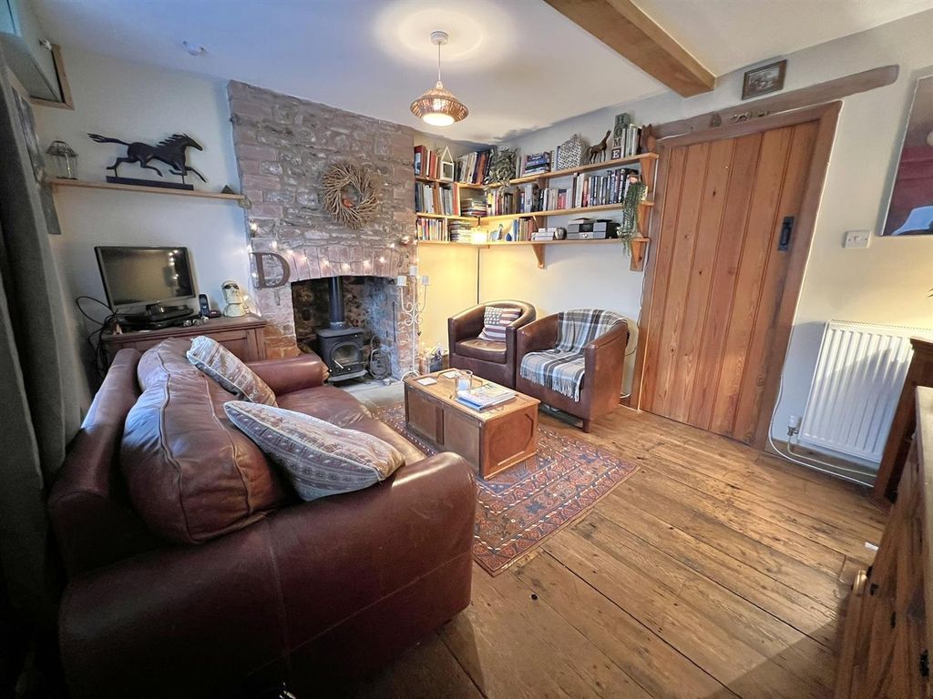 Property photo 3 of 14