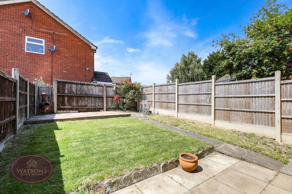 Property photo 2 of 18