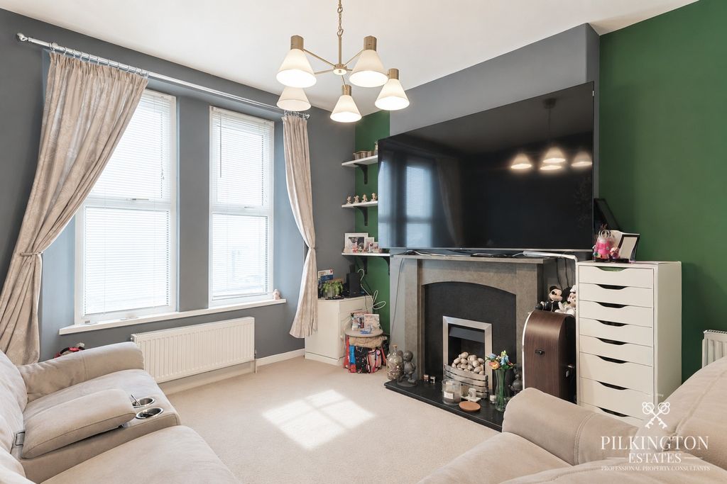 Property photo 2 of 14 5237924
