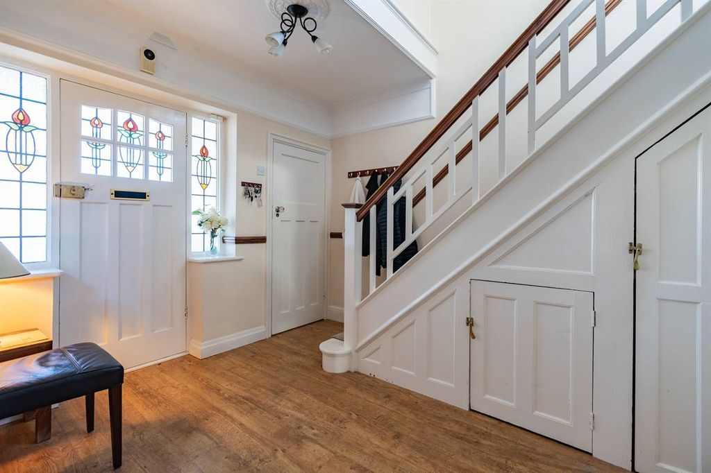 Property photo 2 of 22