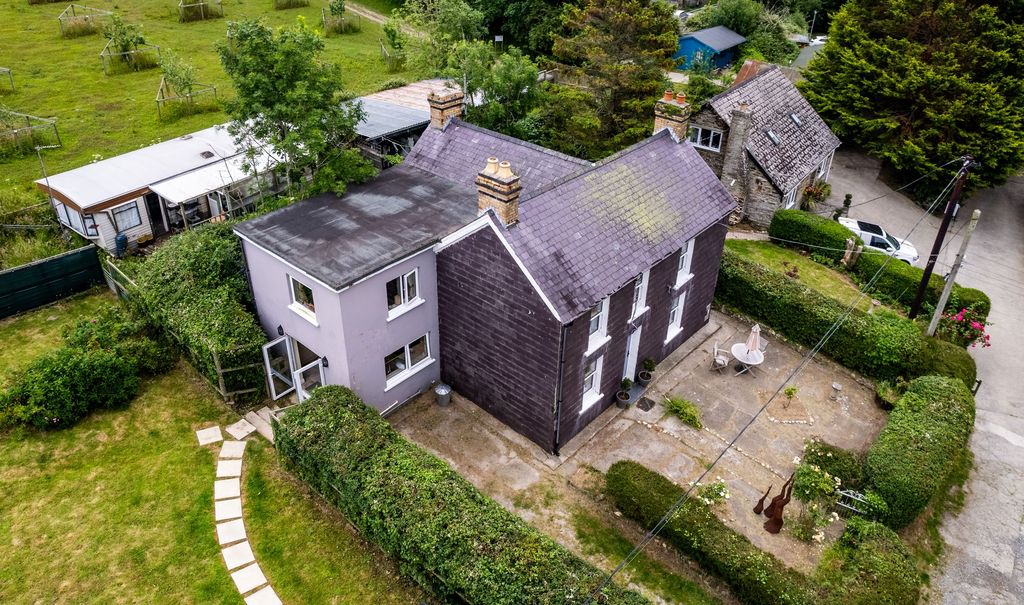 Property photo 3 of 70