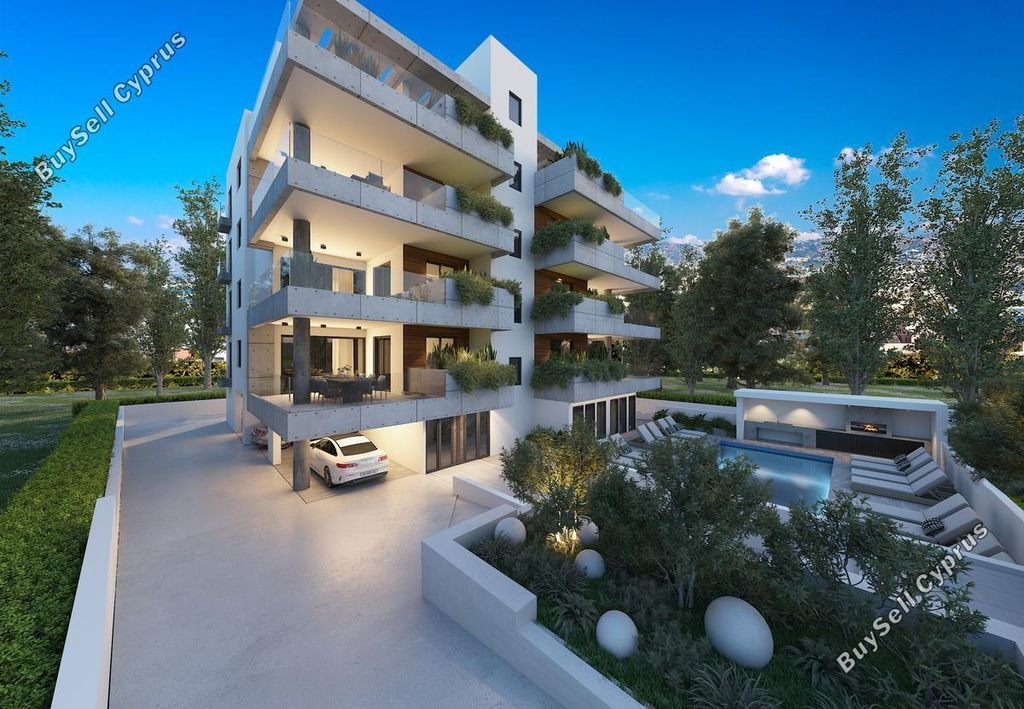 Property photo 3 of 14