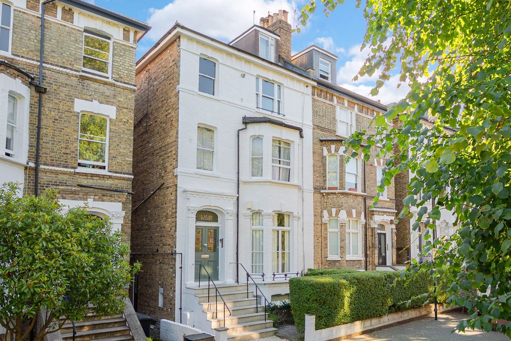 Property photo 2 of 10 5304292