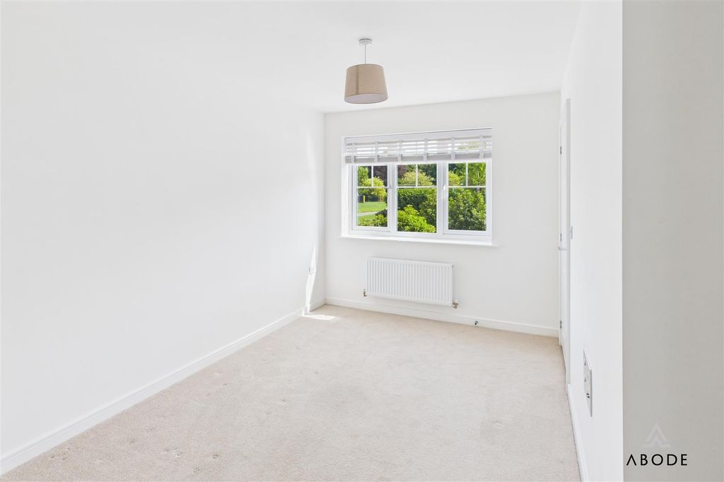 Property photo 2 of 11 Cam03473G0-Pr0426-Still001.Jpg