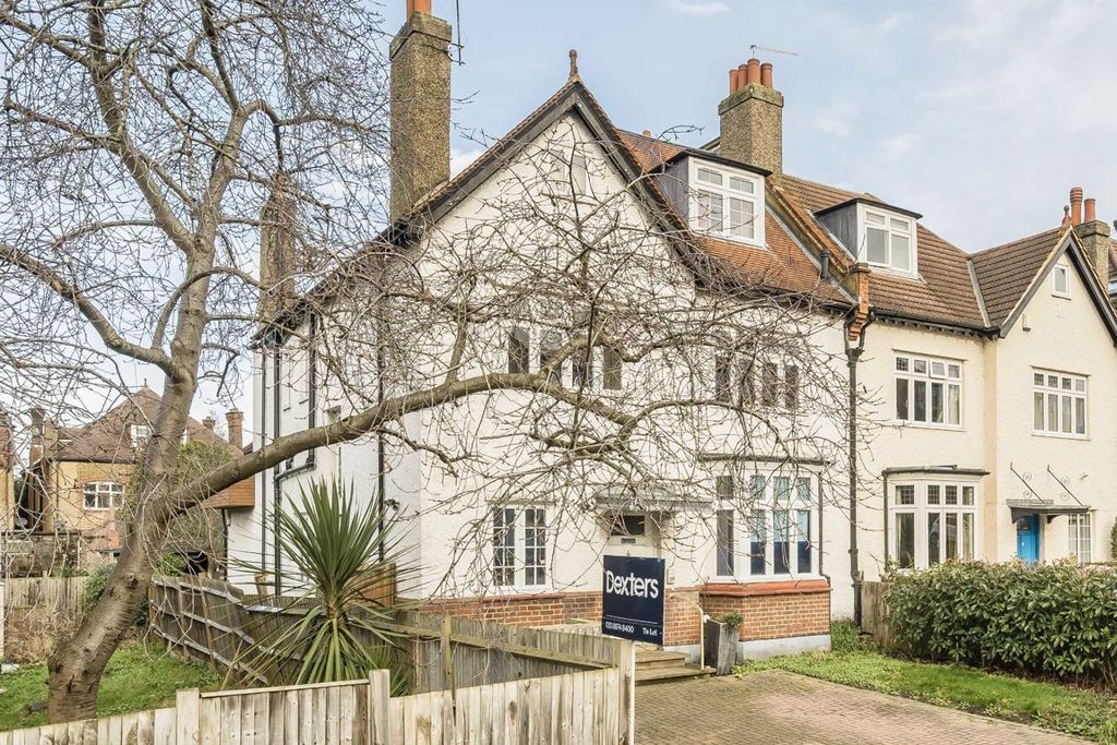 Property photo 1 of 6