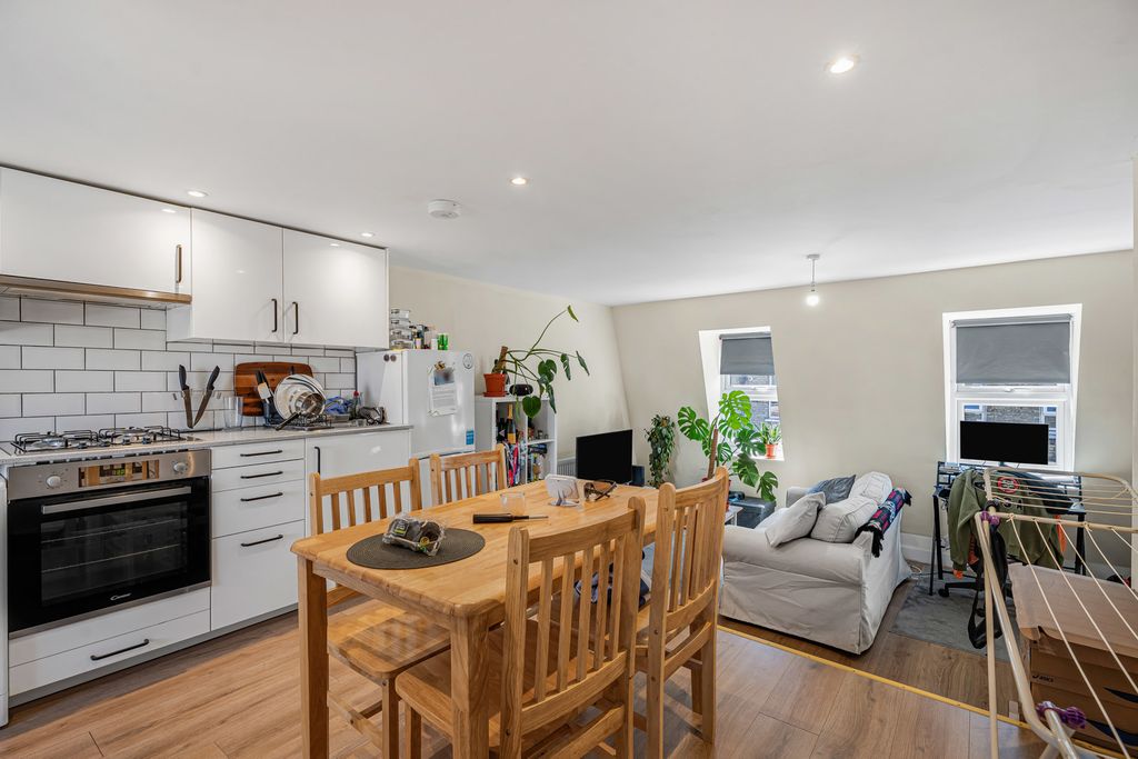Property photo 1 of 13 Reception/Kitchen