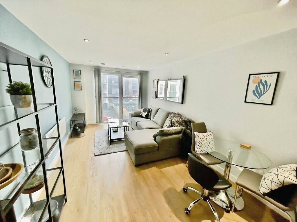 Property photo 1 of 9 Picture No. 14