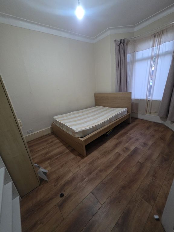 Property photo 2 of 3