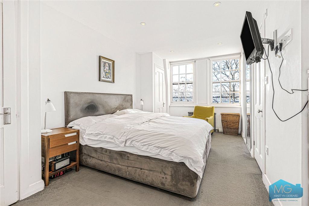 Property photo 2 of 11 Picture No. 23