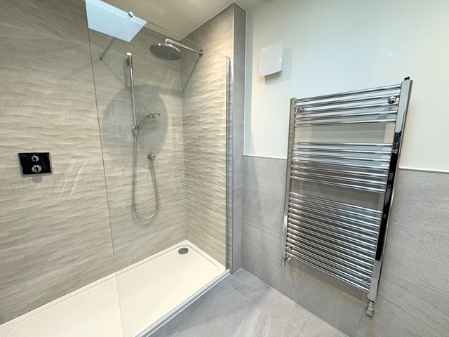 Additional image 12 of 3 bed semi-detached house to rentThe Green, Exeter EX2