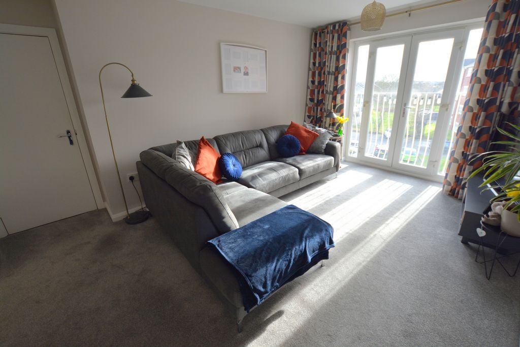 Property photo 2 of 17 Photo 14