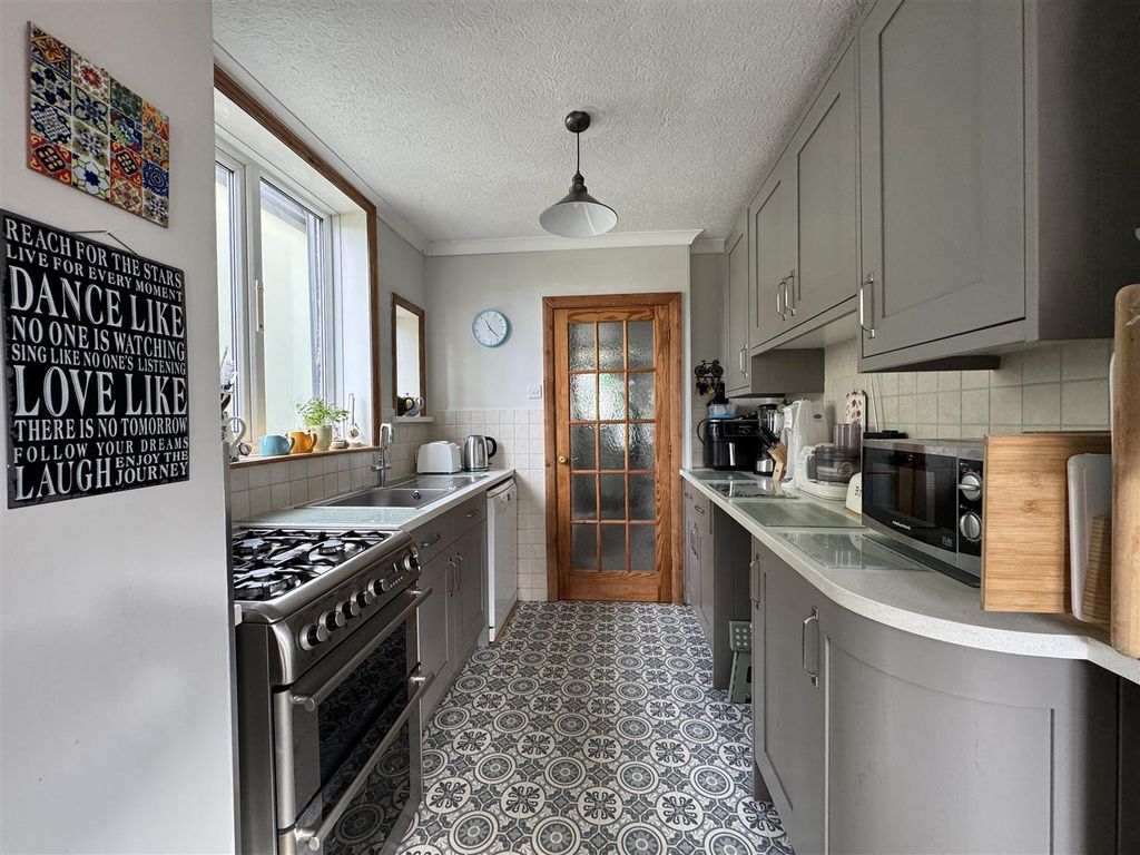 Property photo 2 of 20 Img_0219 2.Jpeg