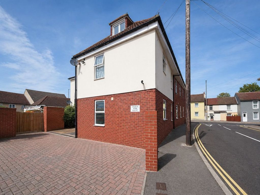 Property photo 1 of 6 Photo 6