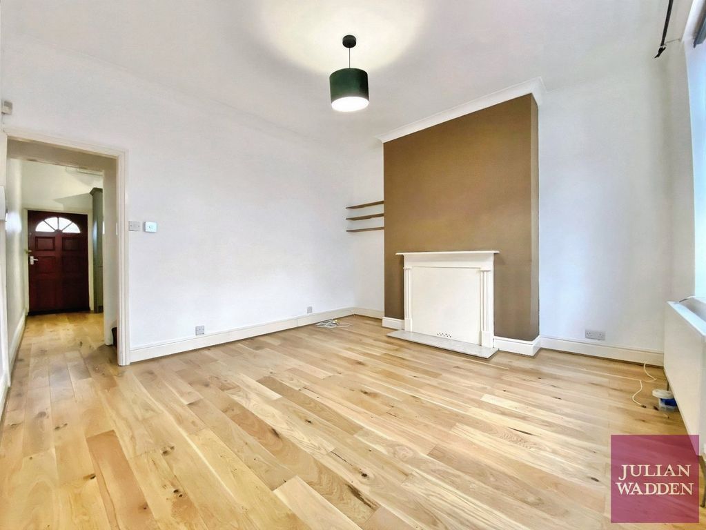 Property photo 3 of 10 Picture No. 16