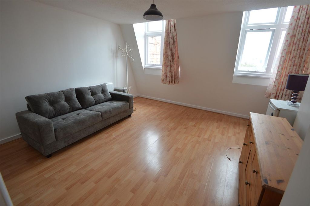 Property photo 2 of 5 Dsc_0090.Jpg