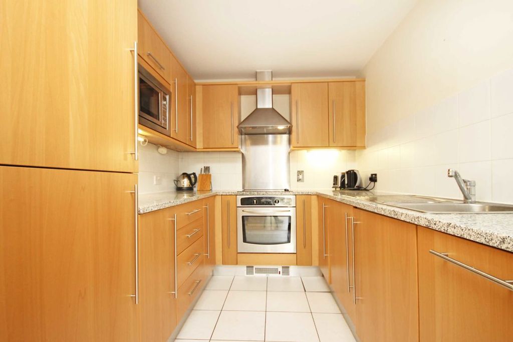Property photo 2 of 3