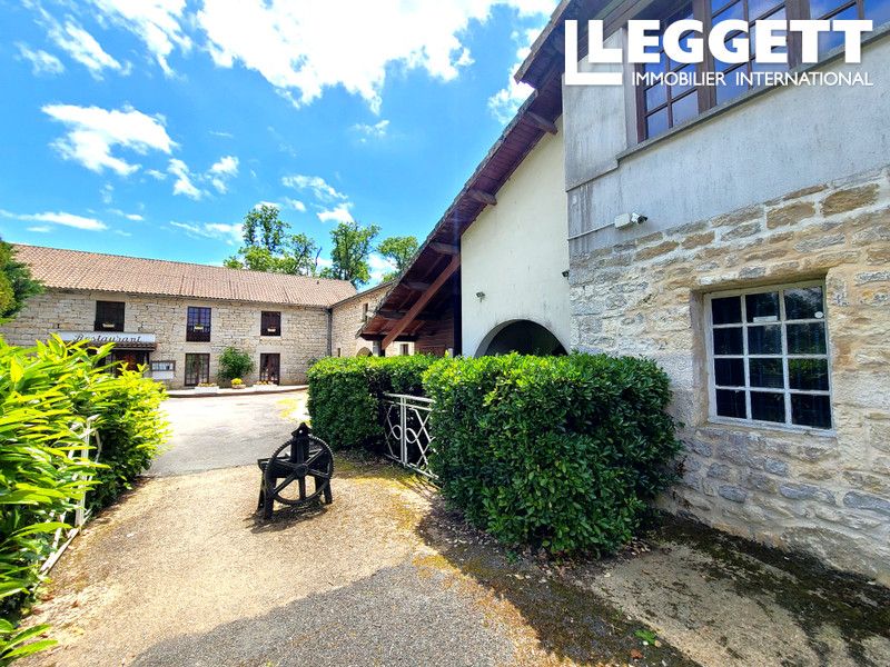 Property photo 2 of 10