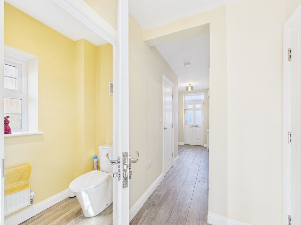 Property photo 3 of 26 4764175