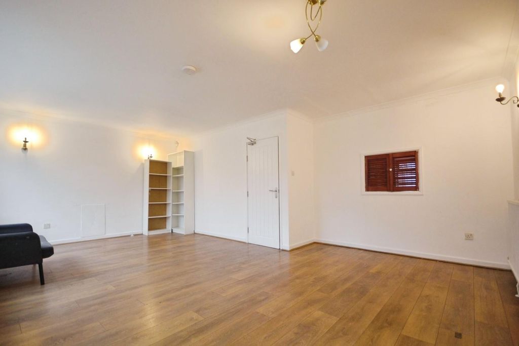 Property photo 3 of 18 1d9Da589-Dsc_0027.Jpg