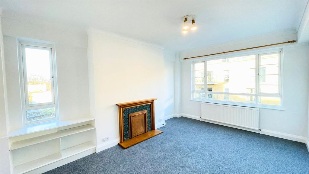 Property photo 1 of 9 2.Jpg