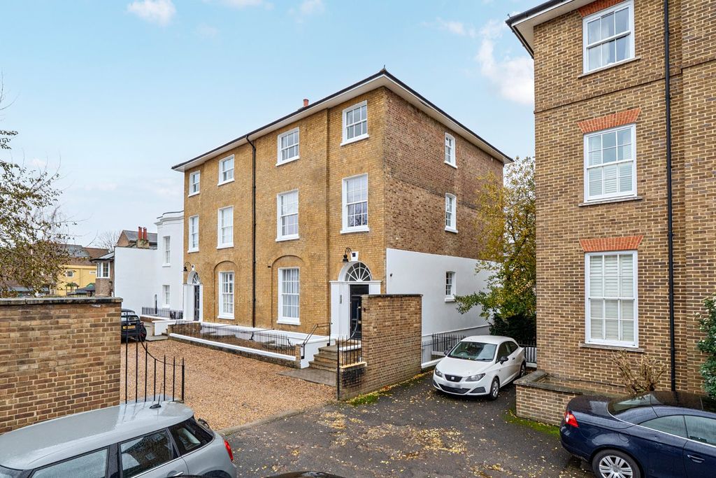 Property photo 1 of 12 Picture No. 02