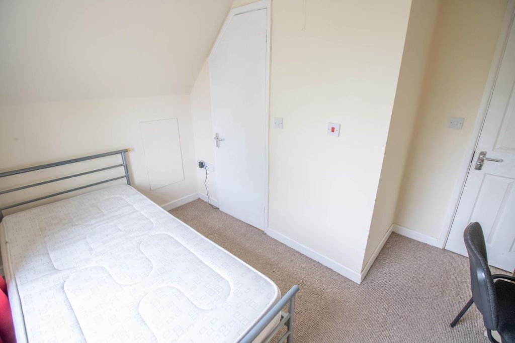 Property photo 2 of 9 Img_1386.Jpg