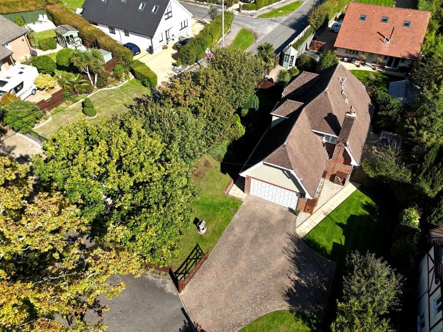 Property photo 2 of 28 Agents Notes