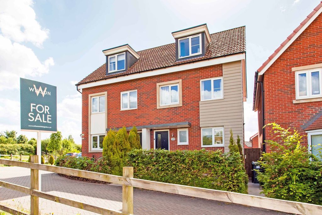 Property photo 1 of 34