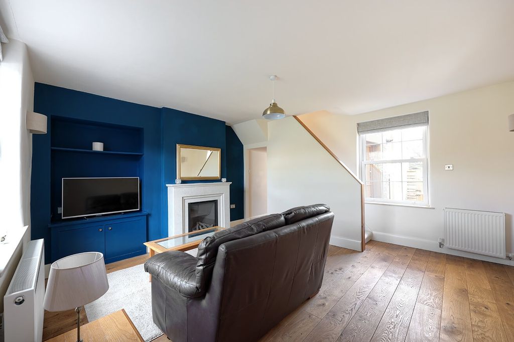 Property photo 2 of 12 4804683