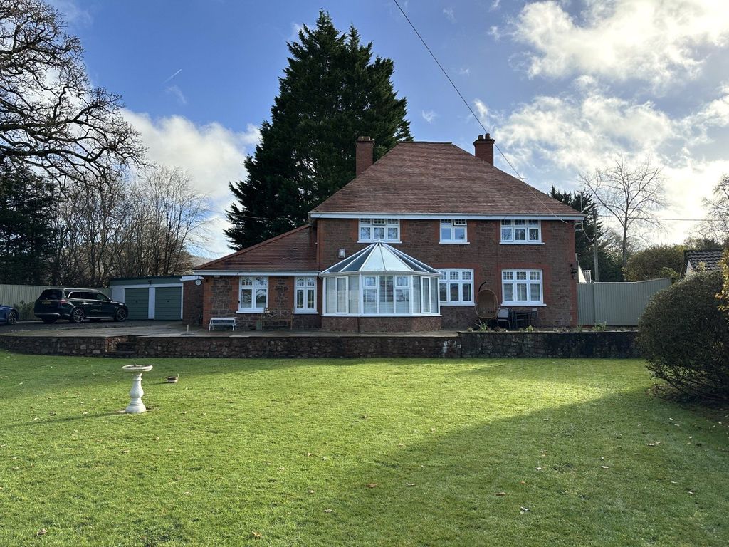 Property photo 1 of 21 Picture No. 01