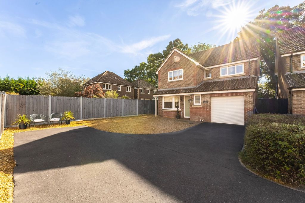 Property photo 1 of 24