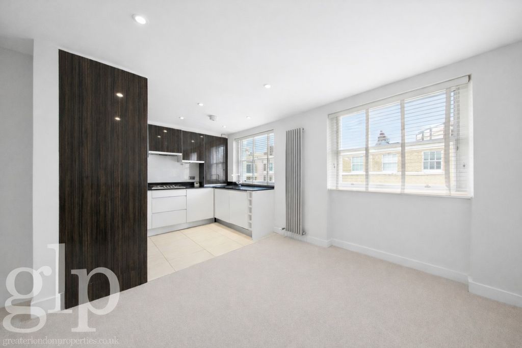 Property photo 1 of 13 1000892