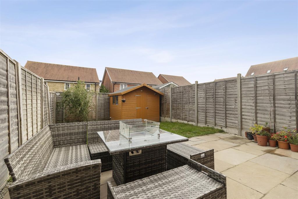 Property photo 2 of 19 Rear Garden