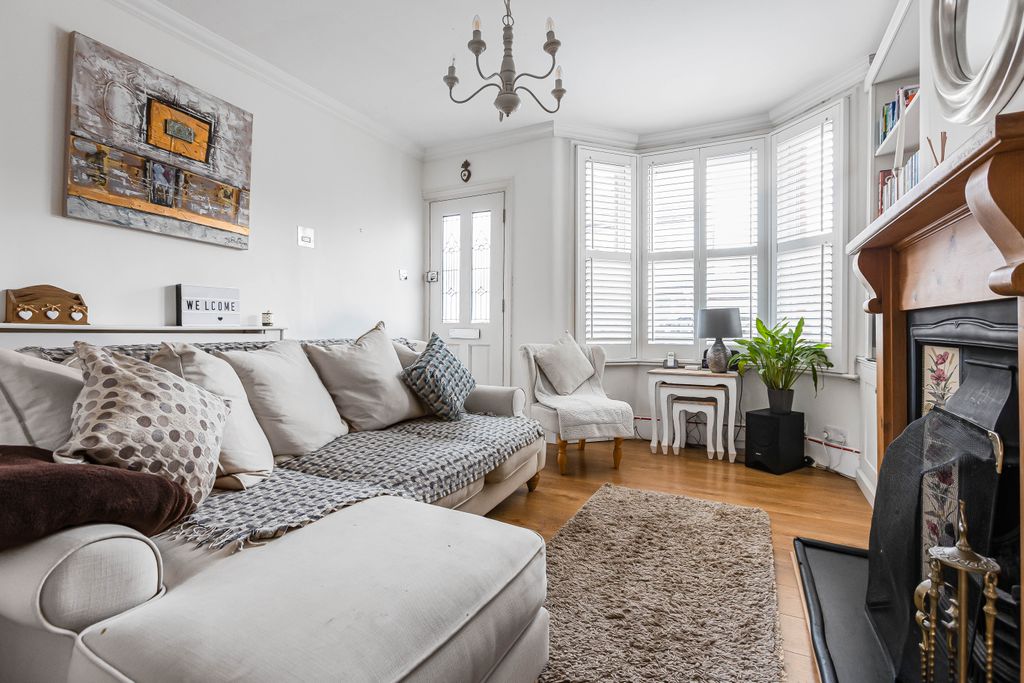 Property photo 2 of 17 Reception