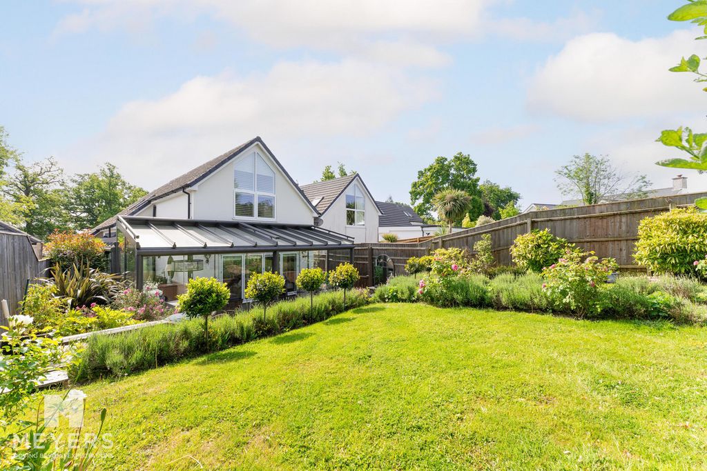 Property photo 3 of 22