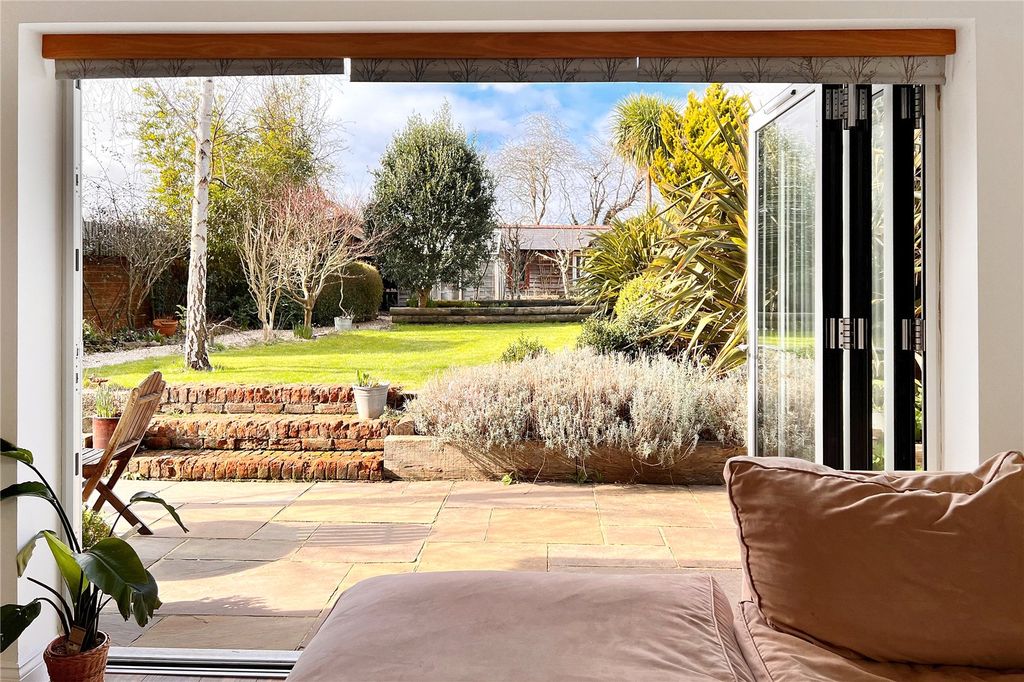 Property photo 1 of 30 Picture No. 19