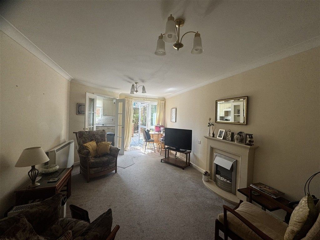 Property photo 2 of 7 Reception