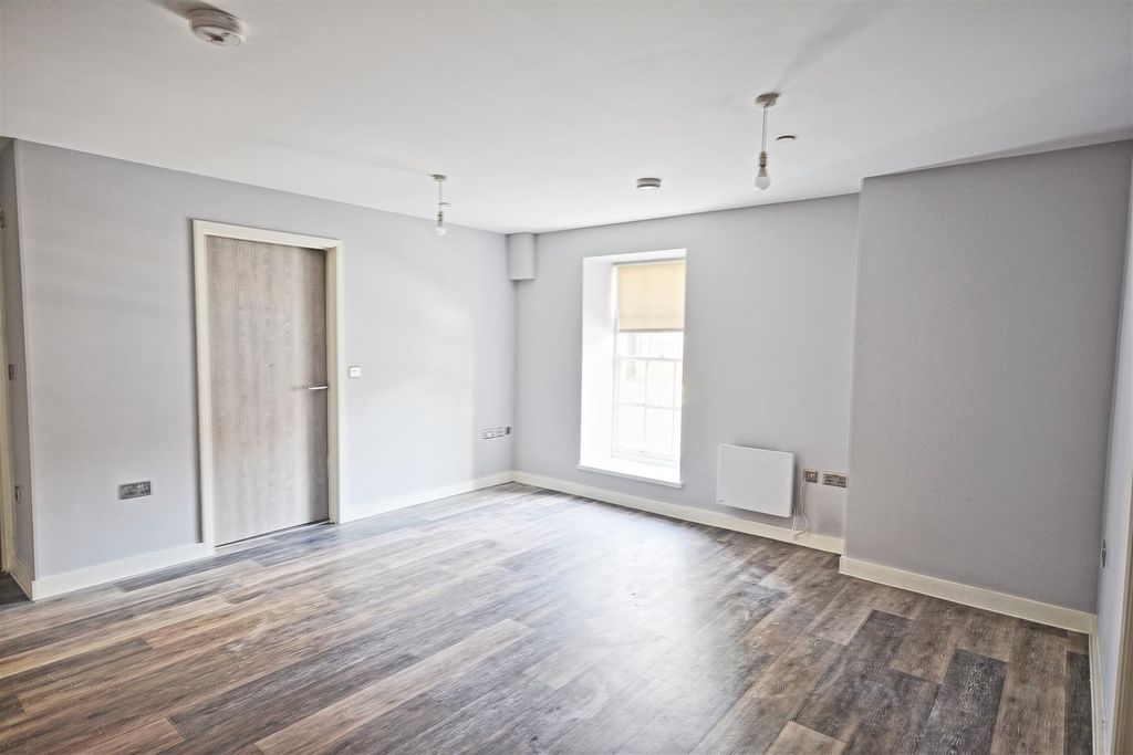 Property photo 2 of 6 1.Jpg