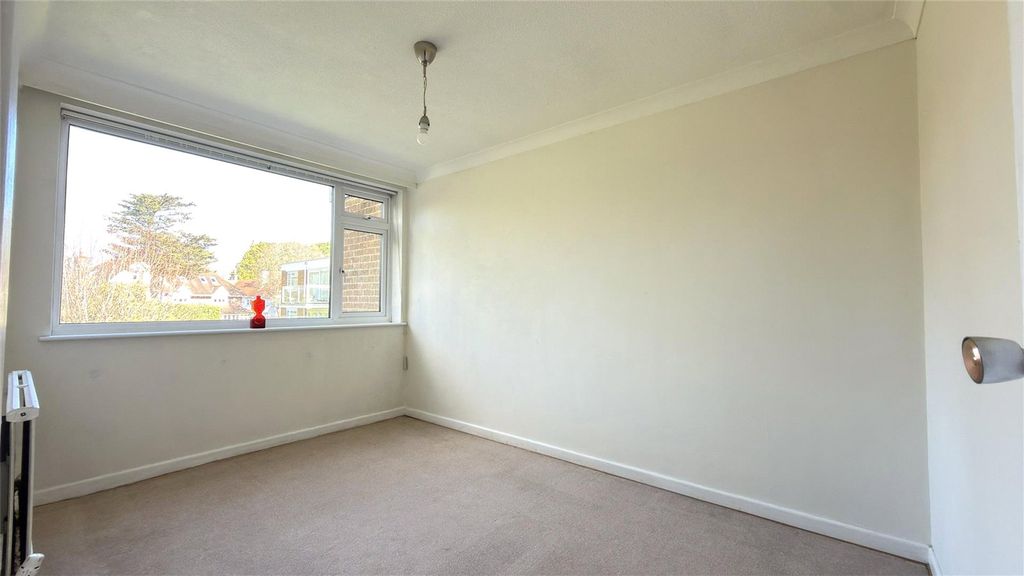 Property photo 3 of 12 Picture No. 10