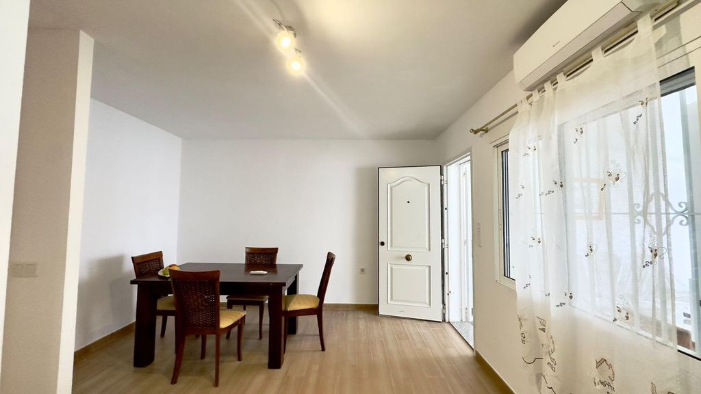 Property photo 2 of 29