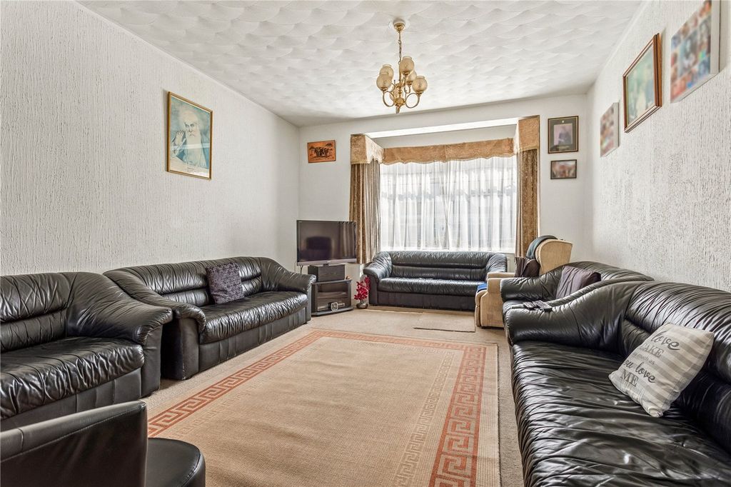 Property photo 3 of 12 Picture No. 01