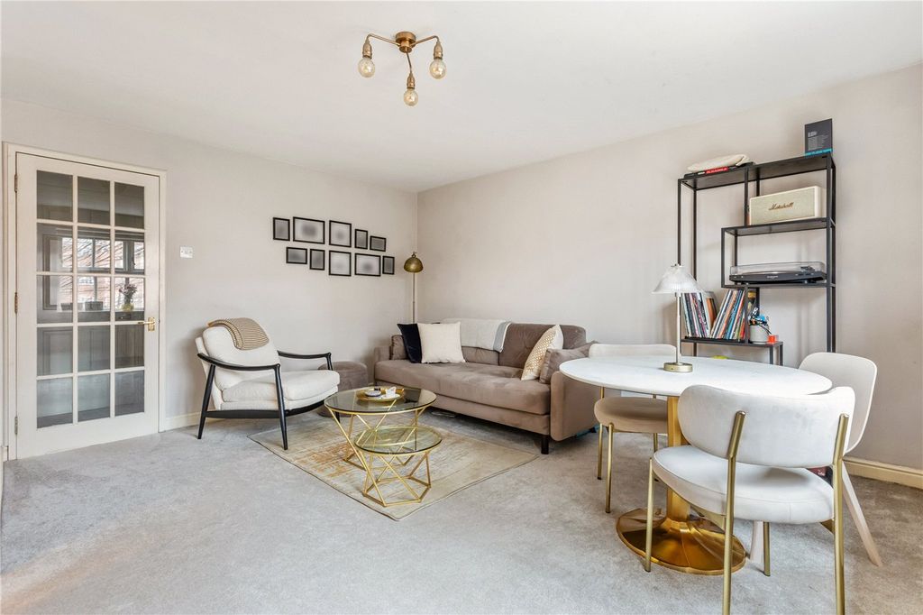 Property photo 3 of 12 Picture No. 03