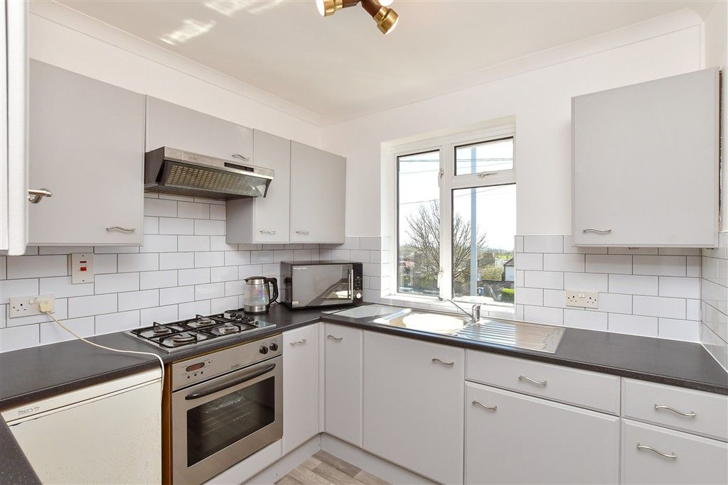 Property photo 1 of 10 Kitchen