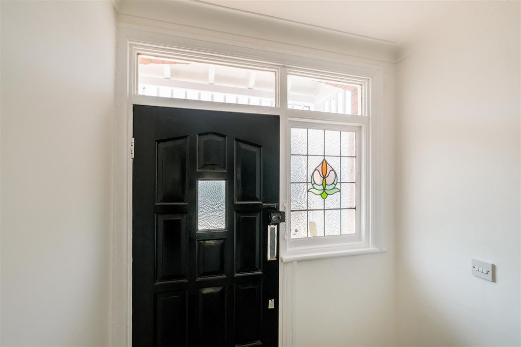 Property photo 2 of 20 76 Kimberley Road-31.Jpg