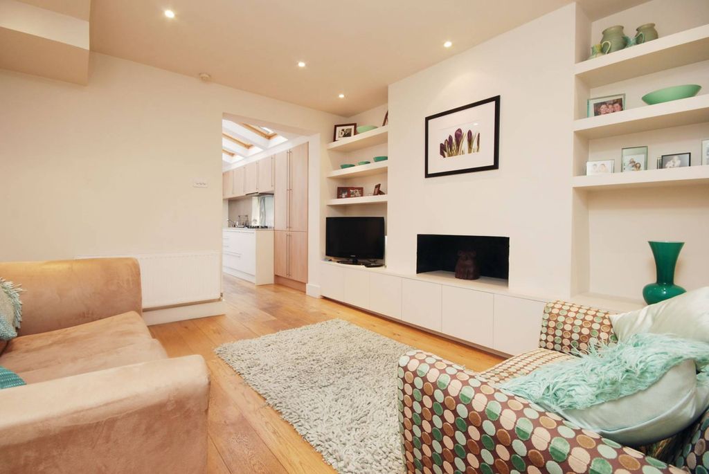 Property photo 1 of 9